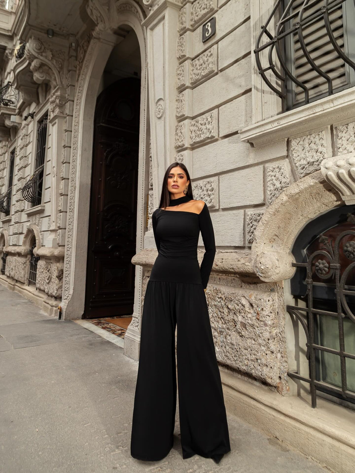 Calça Pantalona Isis Preta